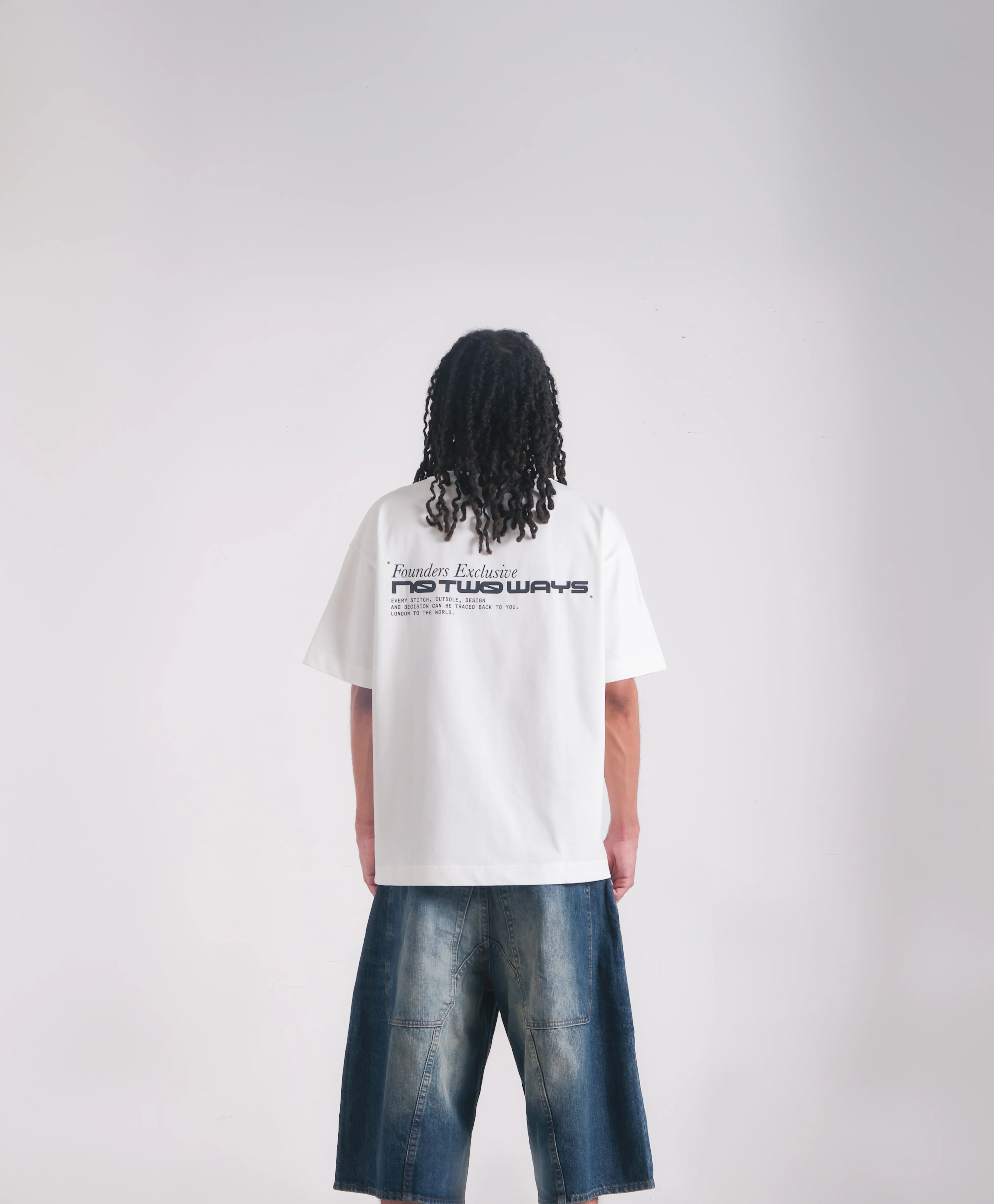 FOUNDERS' TEE - WHITE - Image 4