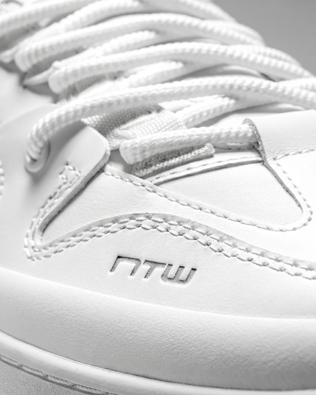 VAULT TL FULL WHITE - Image 4